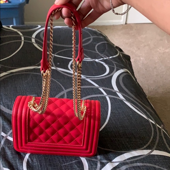 Red Crossbody - Picture 3 of 4